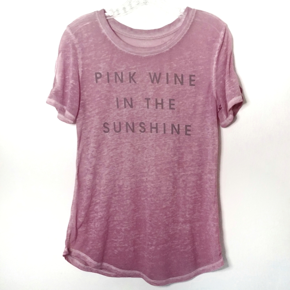 ZOE & LIV PINK WINE IN THE SUNSHINE TSHIRT SZ. SM